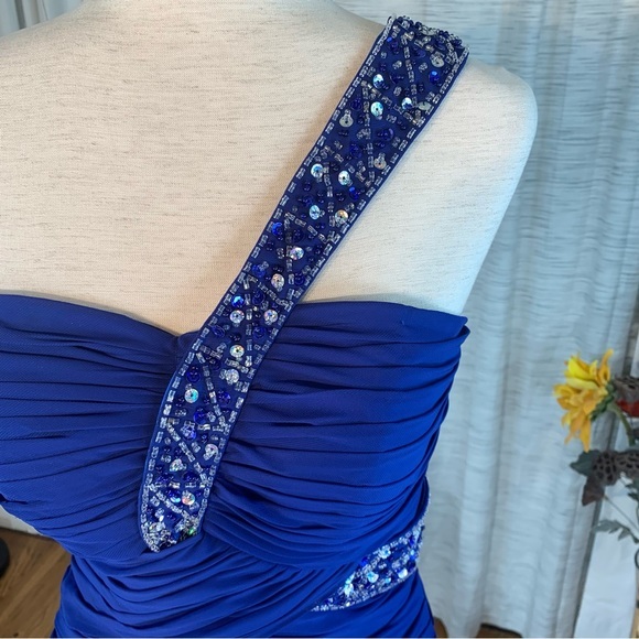JJ’s House solid blue one shoulder party dress. - Picture 13 of 16